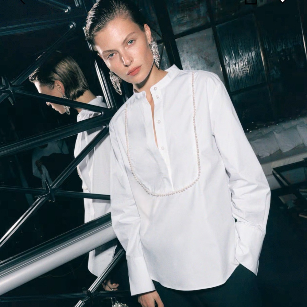 H& M Elegant White Button-Up Blouse